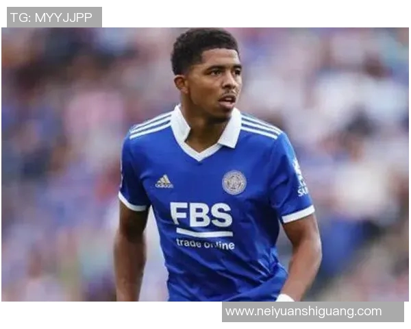 足球明星意外相遇的球员名单揭秘与精彩瞬间回顾